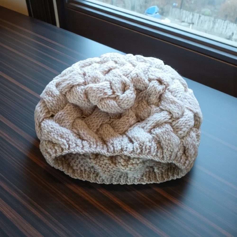 Aran Woolen Mills Handknit Chunky Braided Basket Cream 100% Merino Wool Beanie